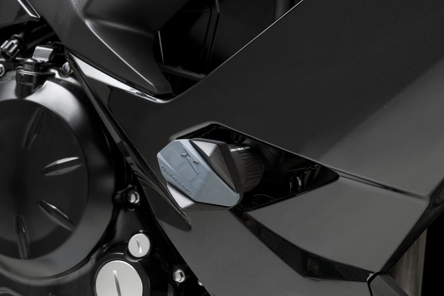 KAWASAKI NINJA 650 [2025] – Crash Pad R19 – Black