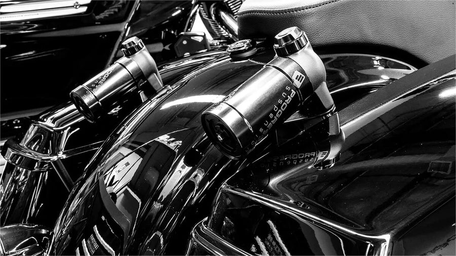Harley-Davidson Ultra Limited FLHTK [Progressive Suspension] -Reservoir Holder