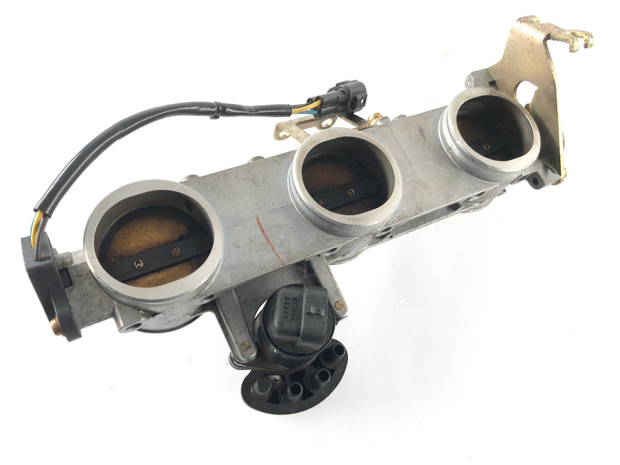 Triumph Daytona 955i T595N [2001] - škrticí ventil