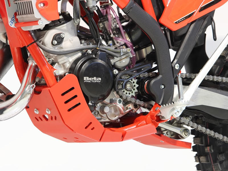 BETA RR 125 [2023-2025] - Ochranný plech motoru