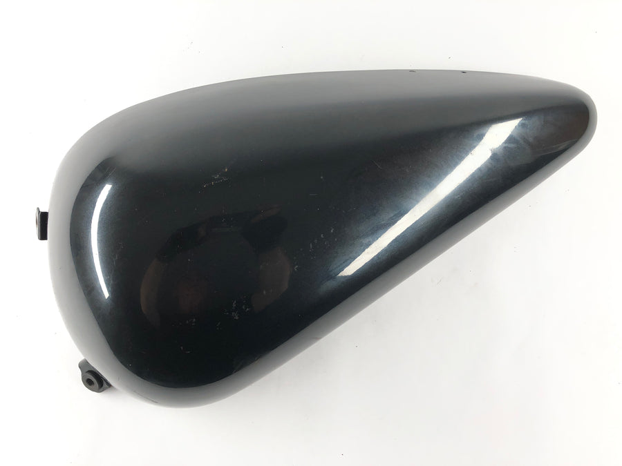 Suzuki Intruders VL 1500 AL [2000] - Vlevo krycího krytu airboxu vlevo