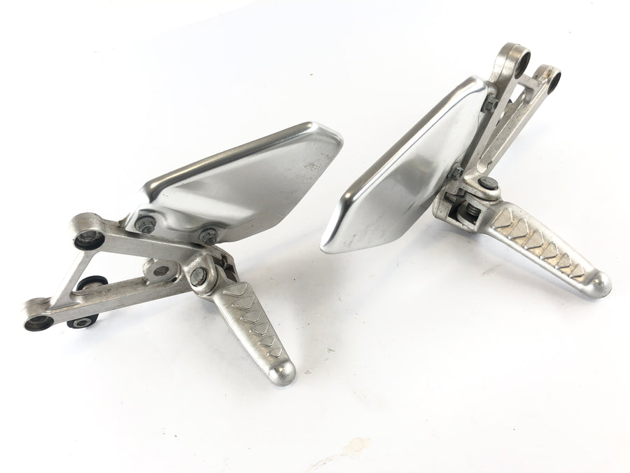 Aprilia Mille RSV 1000 ME [1999] - Footrest Set Driver's Footrest