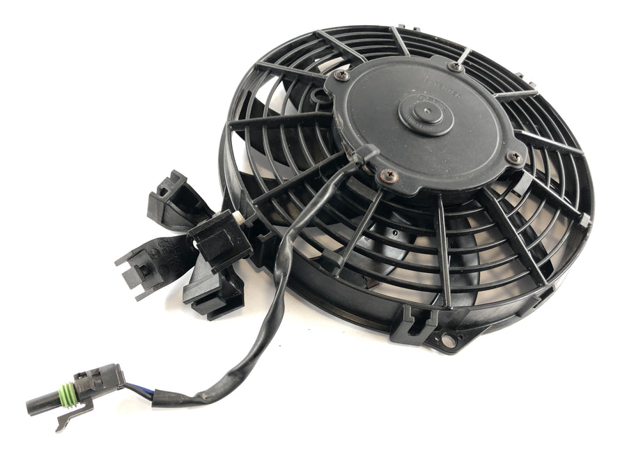Can On The Spyder SM5 [2009] - ventilátor chladiče