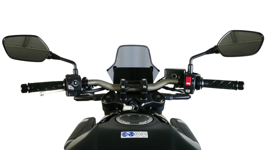 Honda CB 650 R [2024-] – Pohled shora na závodní obrazovku „NRM“.