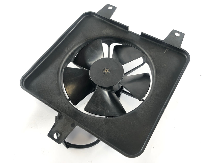 Triumph Speed ​​Triple 1050 515NJ [2005] - ventilátor chladiče