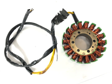 Honda CBR 900 RR SC28 [1995] - Stator alternátoru - 0