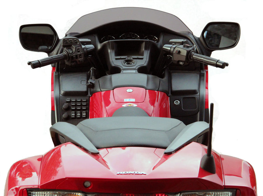 Honda GL1800 F6B Expacetor [2012-2017]-Originální tvarový disk "on"