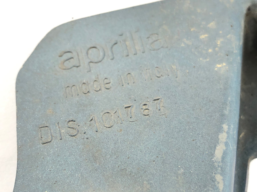 Aprilia Mille RSV 1000 ME [1999] - Clodding Inside