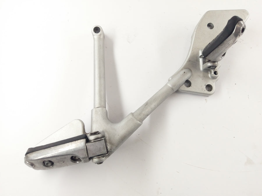 Moto Guzzi Stelvio 1200 4V [2008] - držák Rast Right Footrest