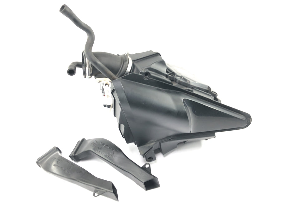 Husqvarna 701 Svartpilen [2019] - Skříň vzduchového filtru Skříň vzduchového filtru Sací skříň