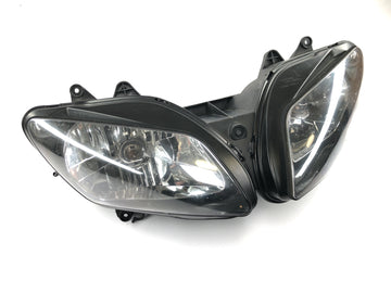 Yamaha YZF R1 RN09 [2002] - Přední světlomet přední světlomet dvojitý světlomet