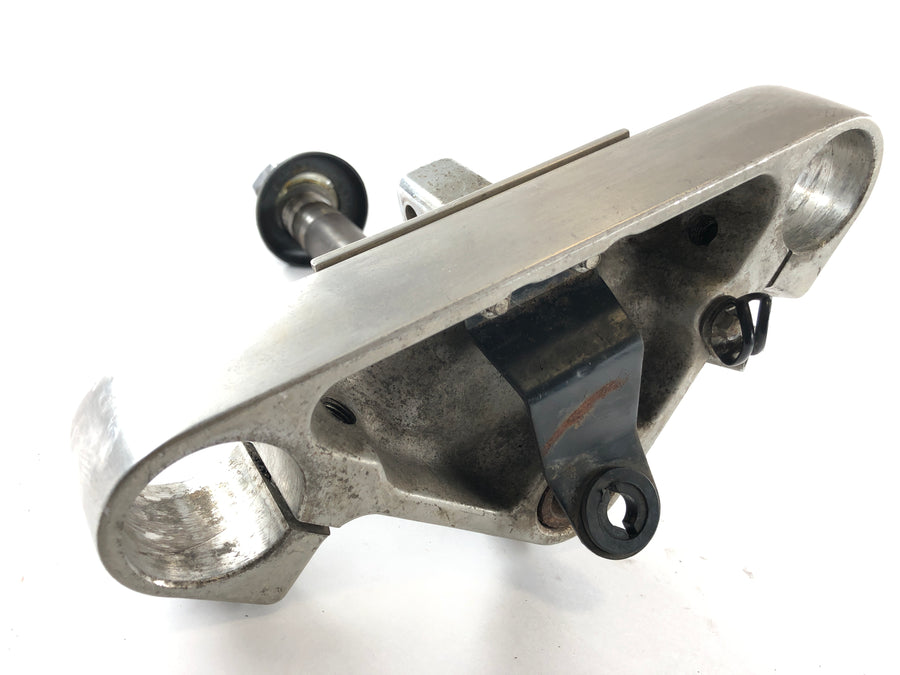 Suzuki LS 650 NP41B [1990] - Fork Bridge níže