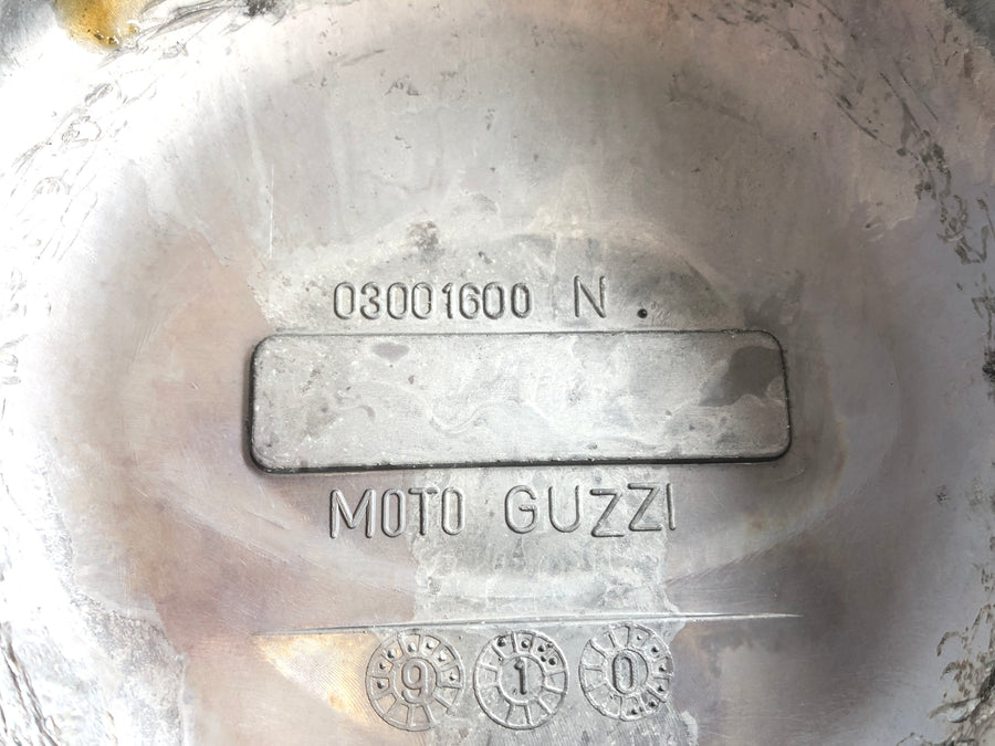 Moto Guzzi V11 [2001] - Krytí motoru alternátoru