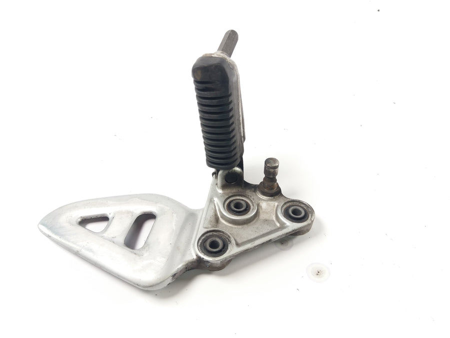 Suzuki GSX 1300 R HAYABUSA WVA1 [2000] - Footrest's Driver's Footrest vlevo