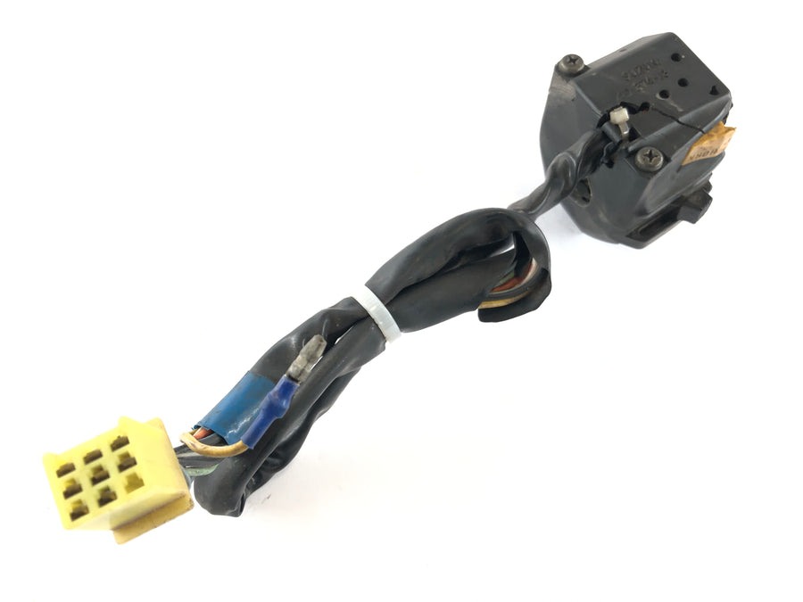 Suzuki GSX -R 1100 GV73B [1991] - Spínač řídítek na levém krytu
