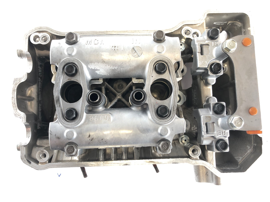 Honda VFR 800 RC46 [2005] - válec válce vzadu