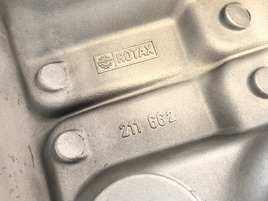 Aprilia Mille RSV 1000 ME [1999] - Přední válec krytu ventilu