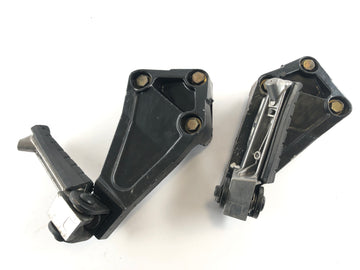 Triumph Daytona 1200 T300D [1995] - Footrest of Footballs se sadou držitele