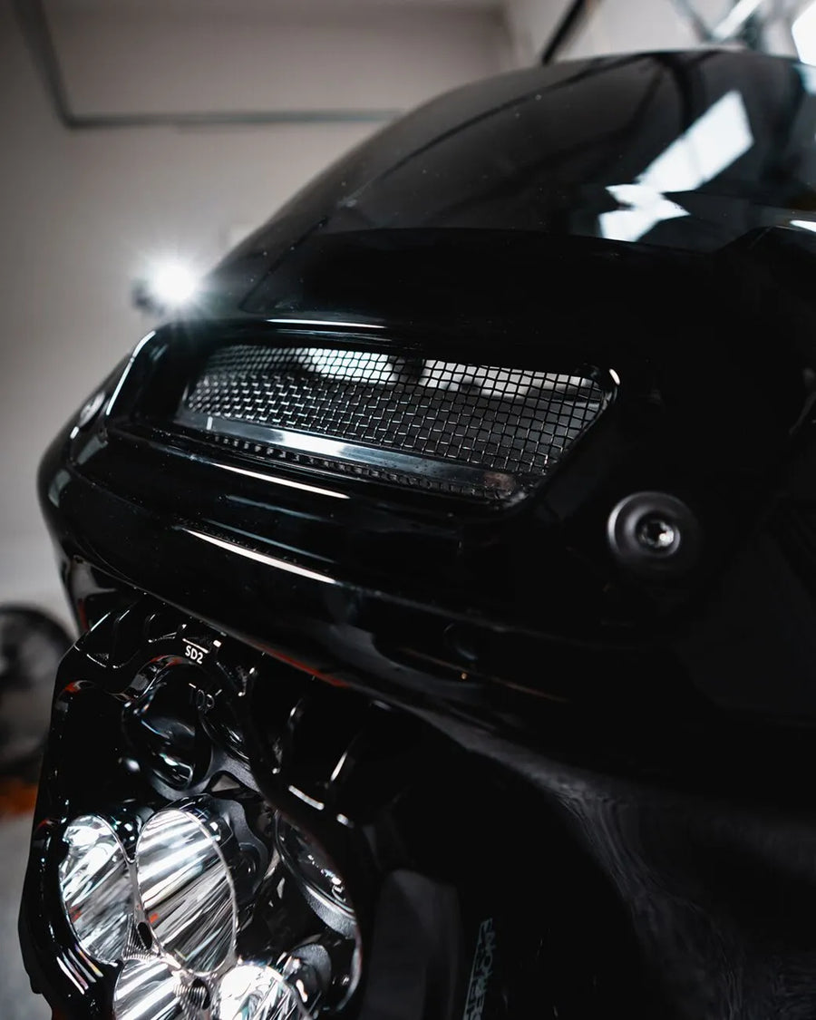 harley davidson fxlrst [CUSTOM DYNAMICS] – vložka pro ventilaci kapotáže