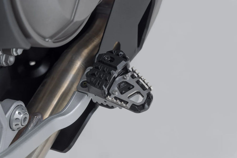 Aprilia Tuareg 660 [SW-MOTECH] – Prodloužení pro brzdový pedál