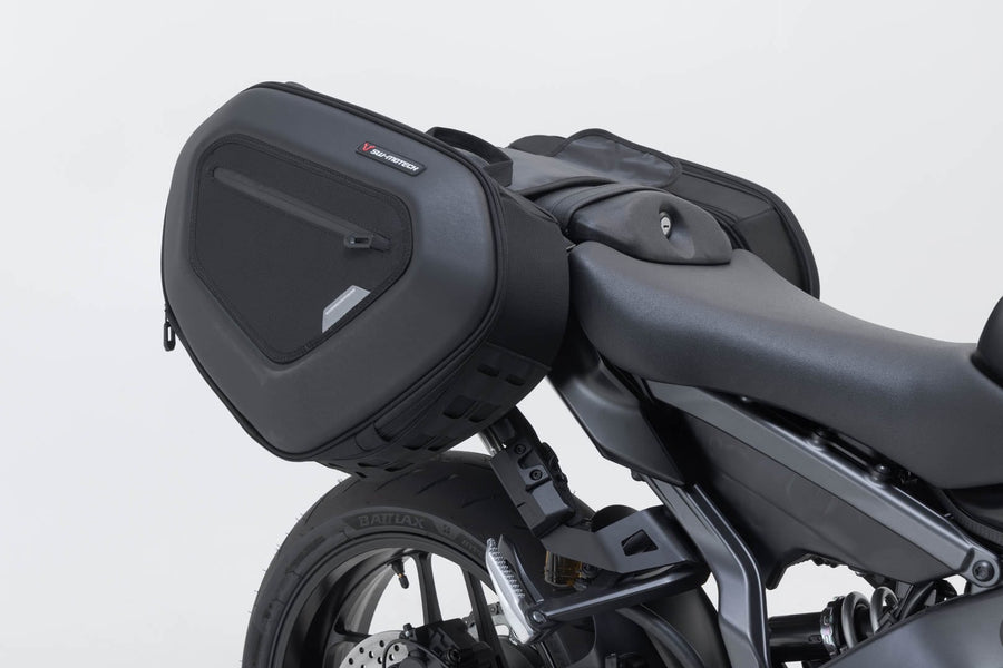 Yamaha MT-09 [2022-2026] - sada podsedlových brašen PRO BLAZE - obrázek 3
