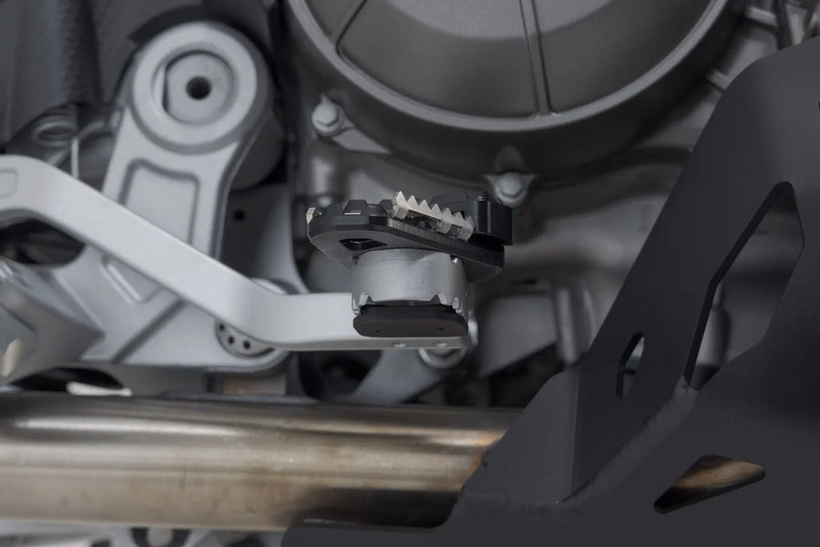 Aprilia Tuareg 660 [SW-MOTECH] – Prodloužení pro brzdový pedál