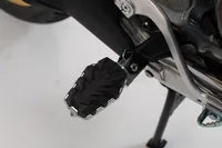 Moto Guzzi V 85 TT [SW-MOTECH] – Podnožka Evolution