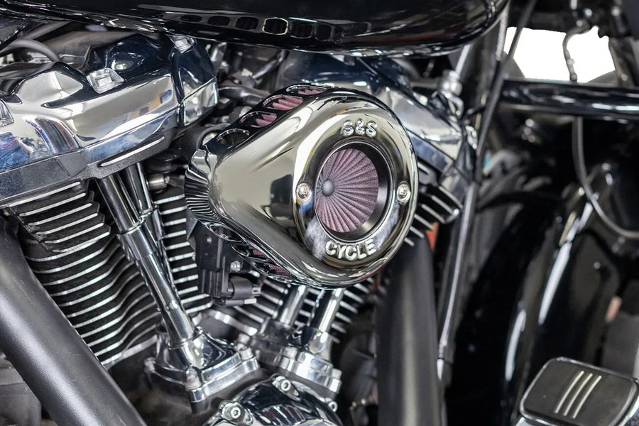 Harley-Davidson FLSB 1750 Softail Sport Glide 107 [2022, 2024] - Air Stinger Stealth Luftfiltersatz – Oberfläche: Silber – Bild 5