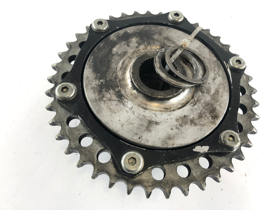 Triumph Speed ​​Triple 1050 515NJ [2005] - Nosič kol řetězu s řetězovým kolem