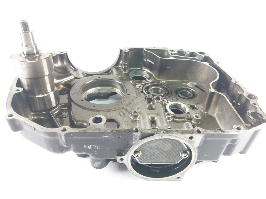 Suzuki DR 650 SP42B - Motor domy vpravo s bažinovým filtrem a vyvažovacím hřídelem