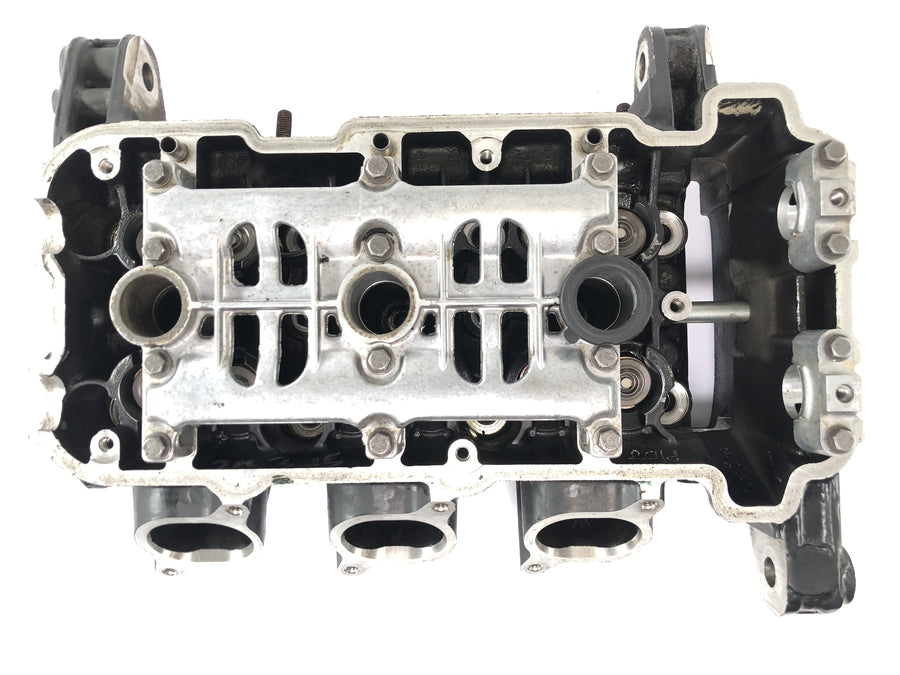 Triumph Speed Triple 1050 515NJ [2007] - těleso ventilů hlavy válců blok motoru