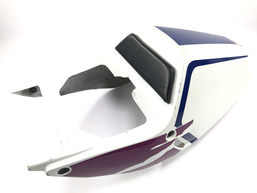Yamaha YZF 750 R 4HN [1995] - zadní panel sedadla zadní část potah sedadla mono zadní