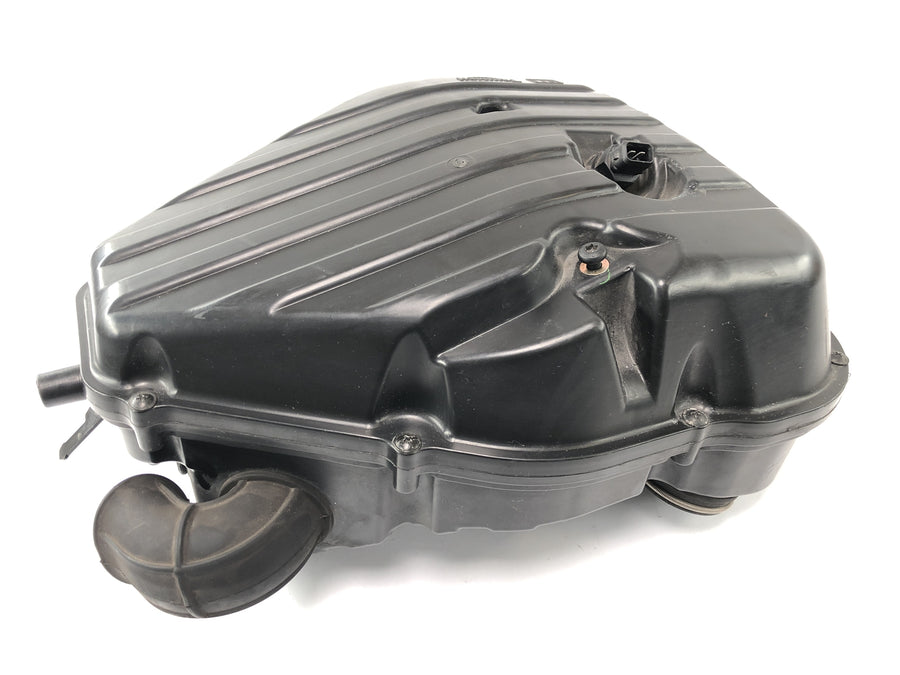 Triumph Speed Triple 1050 515NJ [2007] - Airbox box vzduchového filtru
