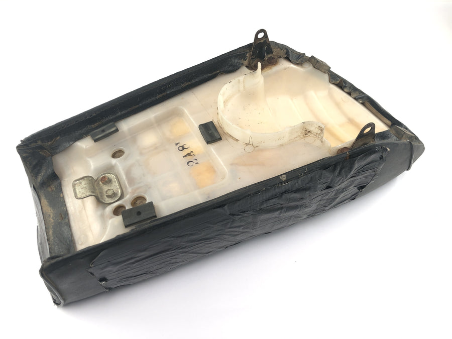Yamaha DT 175 2K4 [1982] - Vadný potah lavice sedáku sedadla