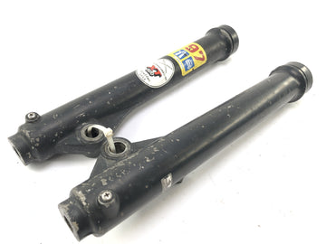 Yamaha XT 500 1U6 [1981] - Standpipes Telegabel vlevo a vpravo