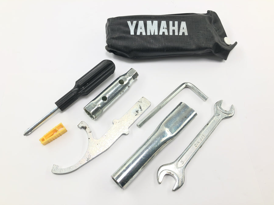 Yamaha WR 125 X DE07 [2010] - Sada nářadí taška na nářadí na palubě