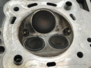 Honda VTX 1800 SC46 [2004] - hlava válců přední hlava ventilu-3