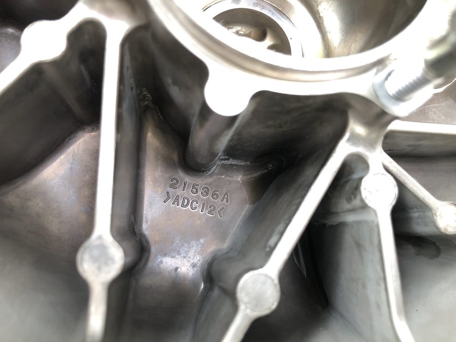 Suzuki VZ 1500 WVCU [2011] - Kryt alternátoru Kryt Lima Kryt motoru levý