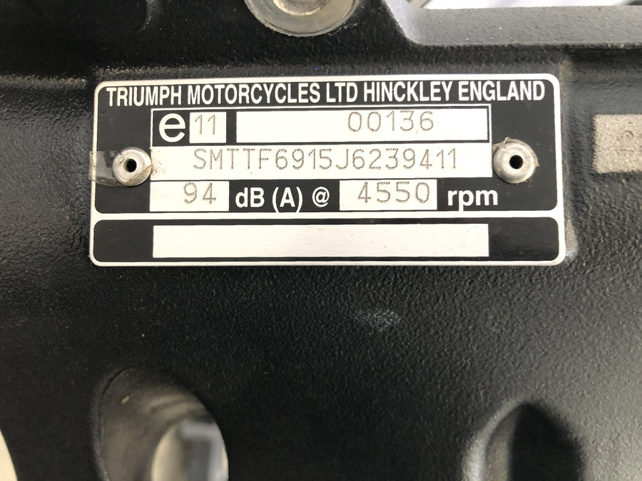 Triumph Sprint St 1050 [2005] - rám s papíry