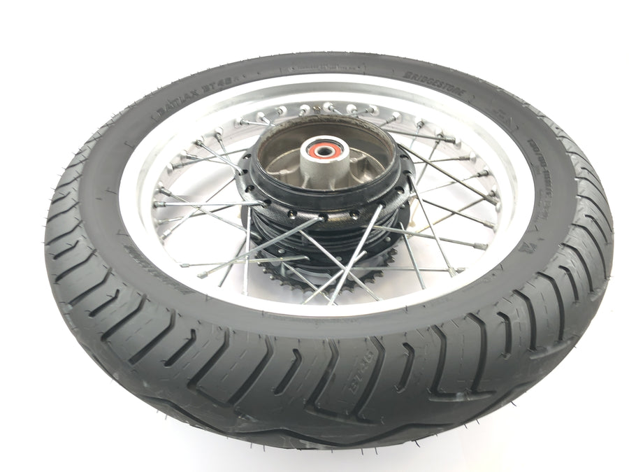 Kawasaki W 650 EJ650A [1999] - zadní kolo ráfek zadního kola paprskové kolo 2,75 x 18"