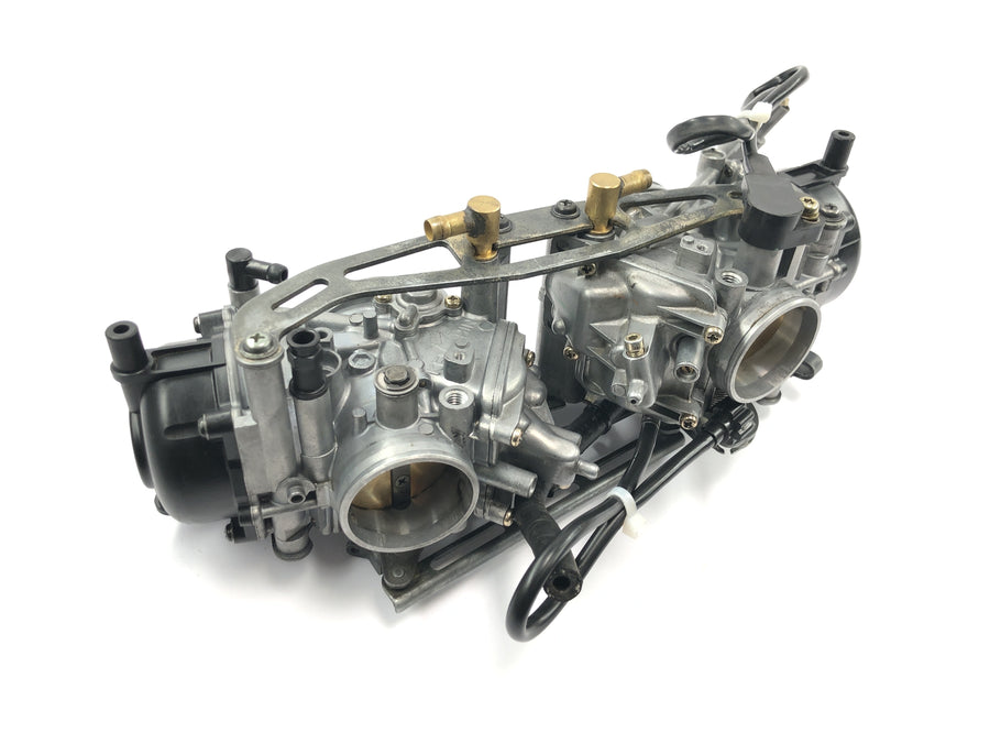 KTM 950 Adventure LC8 [2004] - Karburátorový dvojitý karburátor