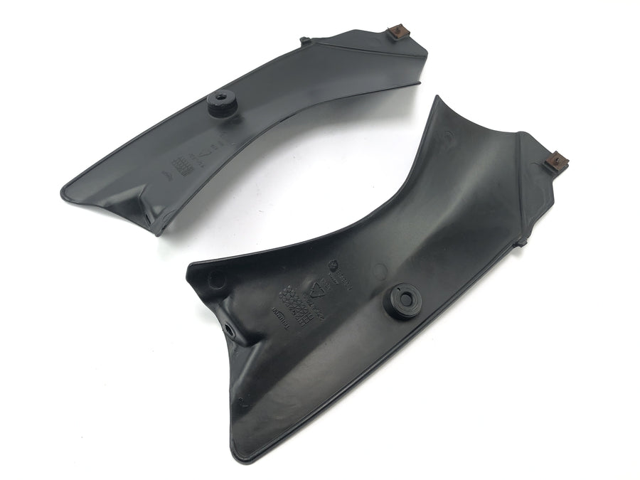 Triumph Daytona 955i T595N [2003] - Cockpitine Cladding casting boční plášť