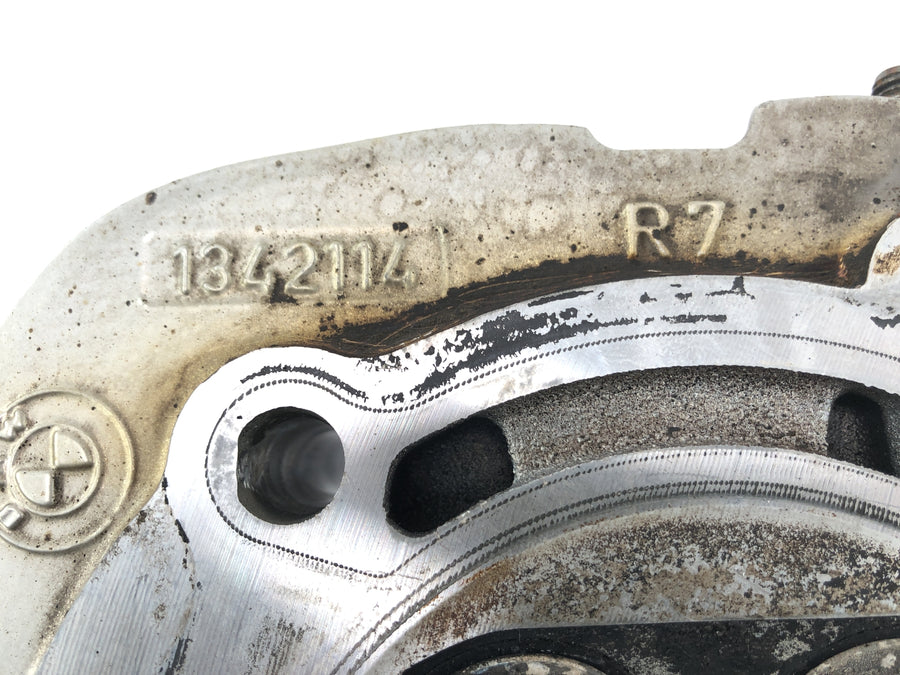 BMW R 1150 R R21 [2003] - Hlava válce na pravé hlavě ventilu