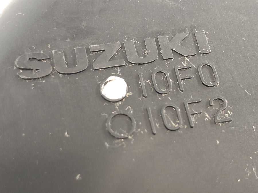 Suzuki Intruder VL 1500 AL [2000] - Skříň vzduchového filtru Skříň vzduchového filtru Sací skříň