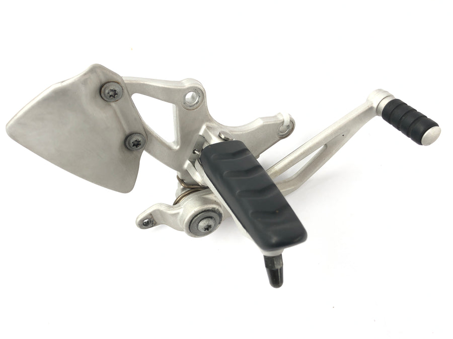 BMW R 1200 ST R1ST [2006] - Systém Systému Footrest's System's Footrest vpravo s brzdovým pedálem