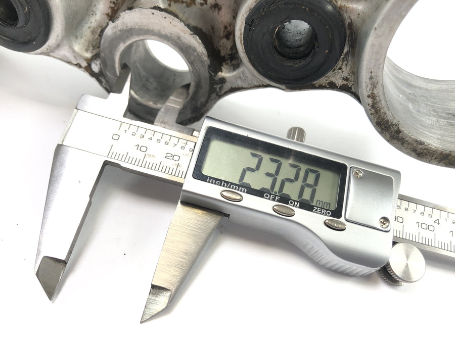 Husqvarna TE 610 8AE [1994] - Fork Bridge v držáku horní hlavy volantu