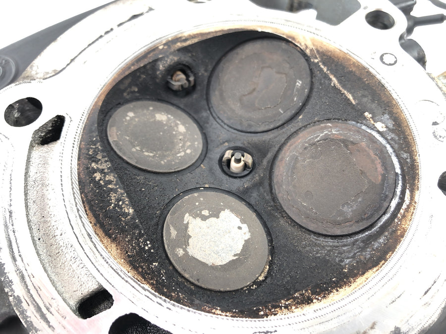 BMW R 1200 ST R1ST [2006] - hlava válce napravo