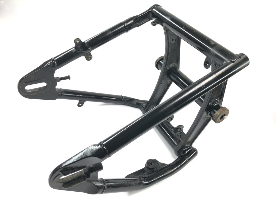 Yamaha XV 1600 Wild Star VP08 [2002] - Zadní kyvná vidlice