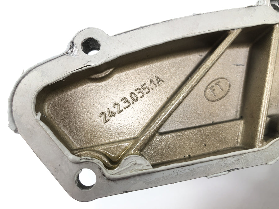 Ducati 999 H4 [2003] - Kryt krytu motoru s vodovodem pro vodní čerpadlo s vodovodním čerpadlem