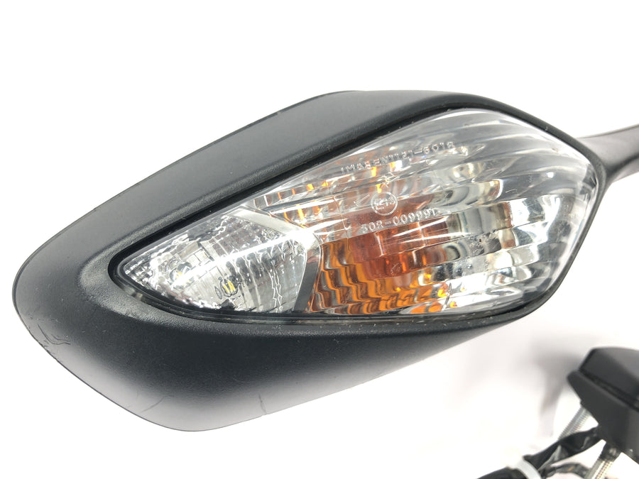 Honda CBR 1000 RR SC59 [2008] - Zpětné zrcátko s integrovaným párem ukazatelů
